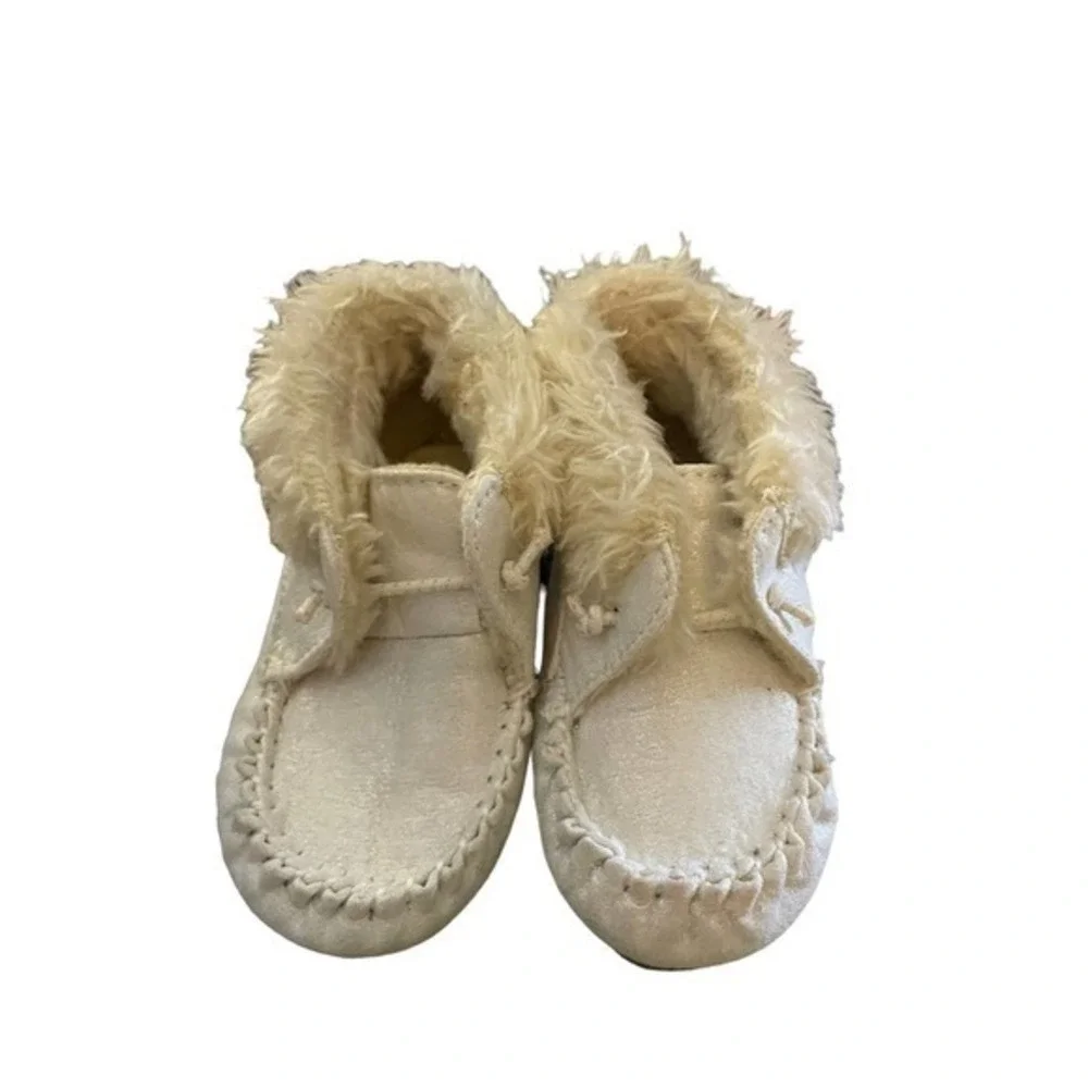 Self Esteem Footwear-Toddler Girl Size 5M Silver Kissed Ivory Faux Fur Booties